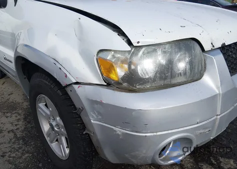 2005 Ford Escape Hybrid из США, поврежденный, VIN 1FMYU96H95KB78005